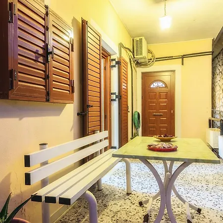 Koronios House *